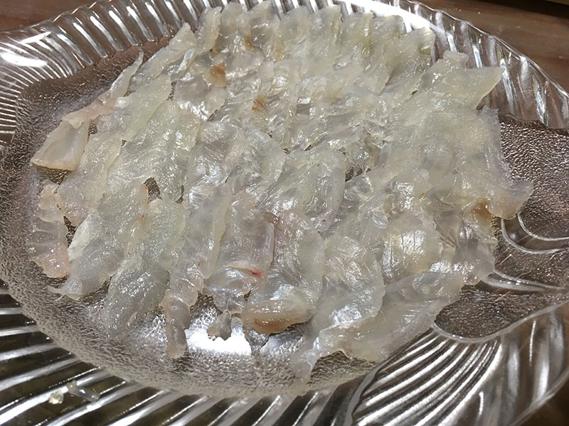 肝合え最高 カワハギとウマヅラハギを同時に食べて比較してみた 新鮮な魚はやっぱり美味い